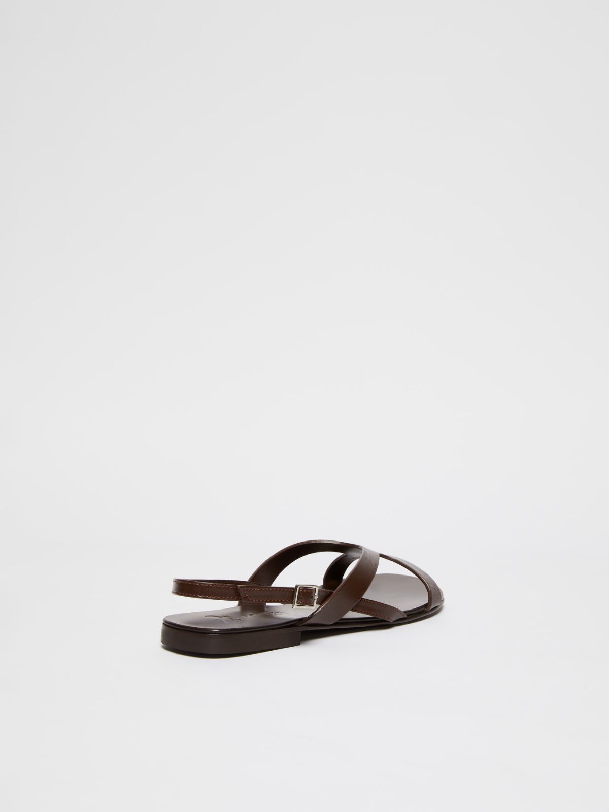Flat leather sandals