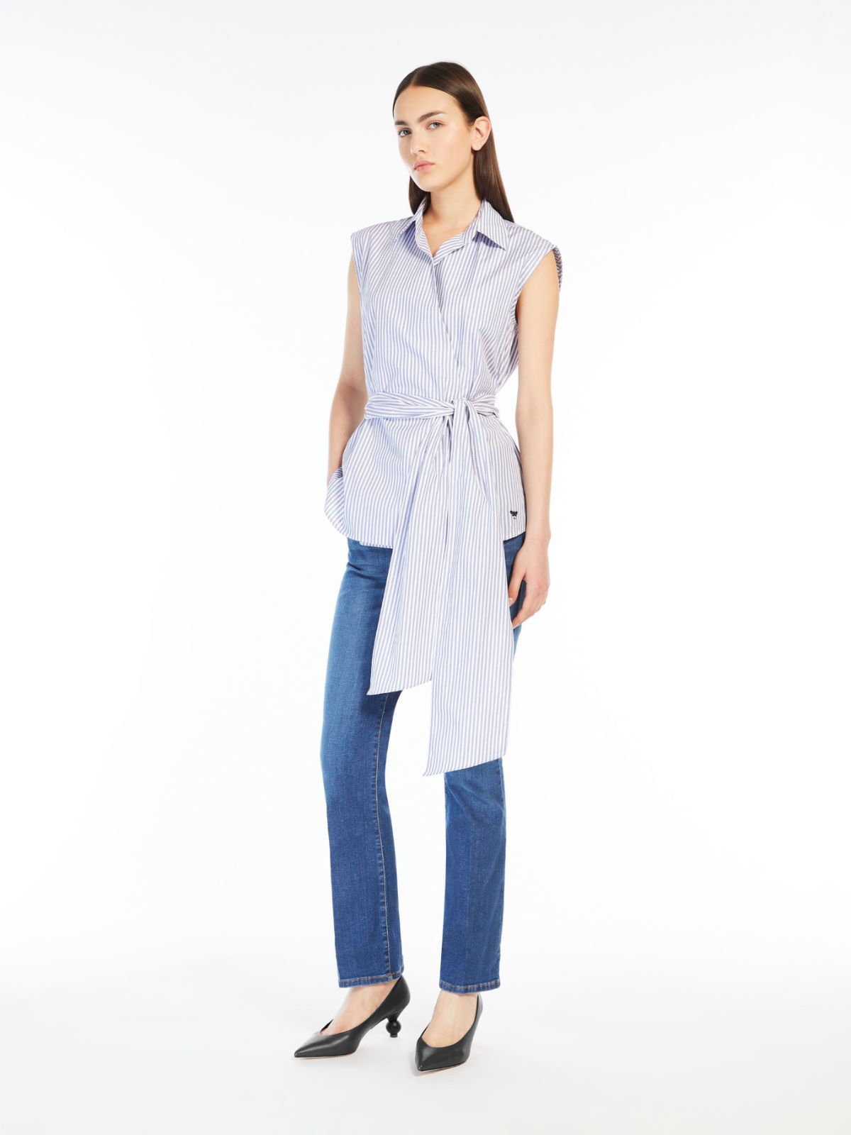 Sleeveless poplin shirt