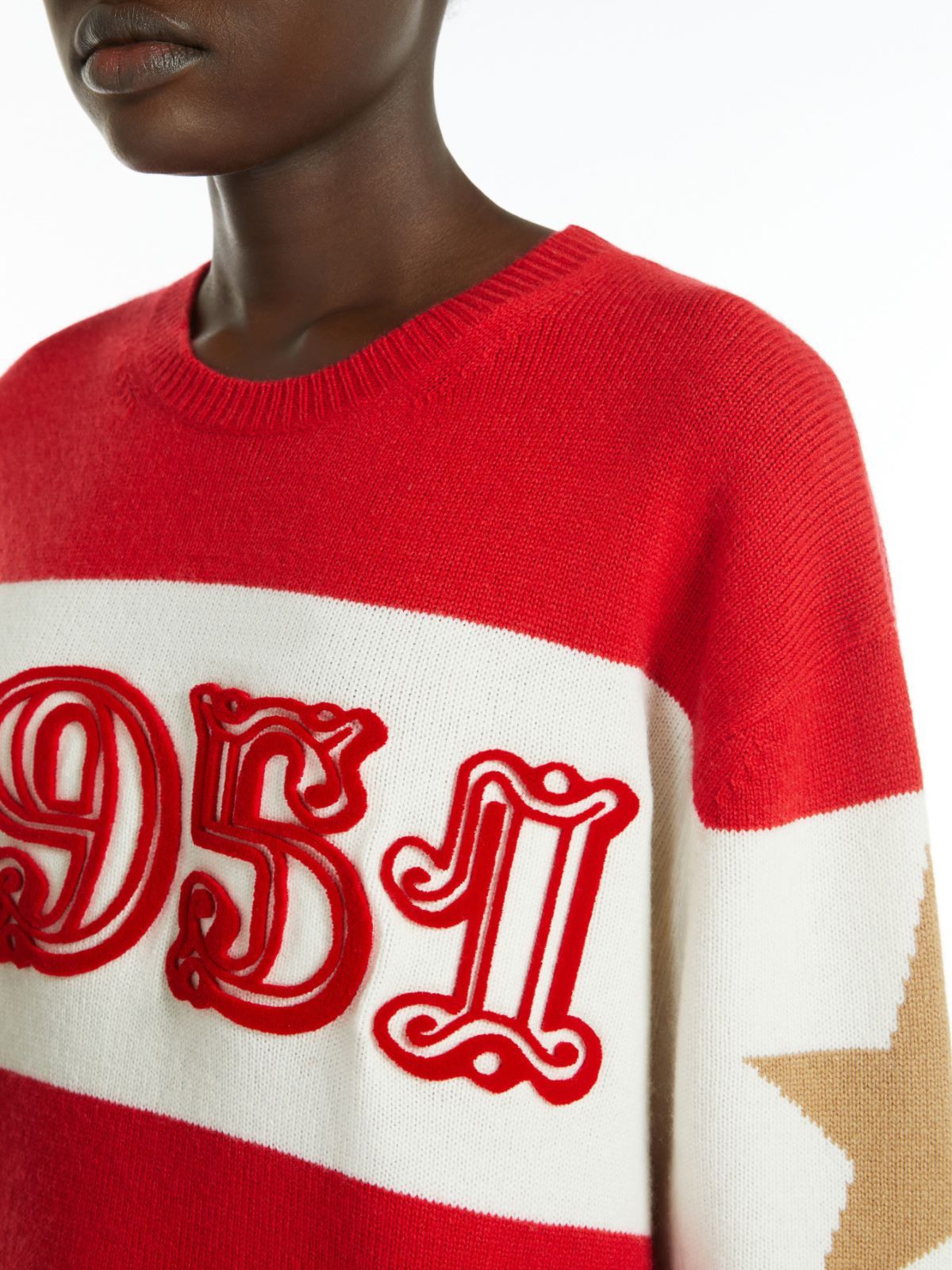 Oversized wool and cashmere jumper