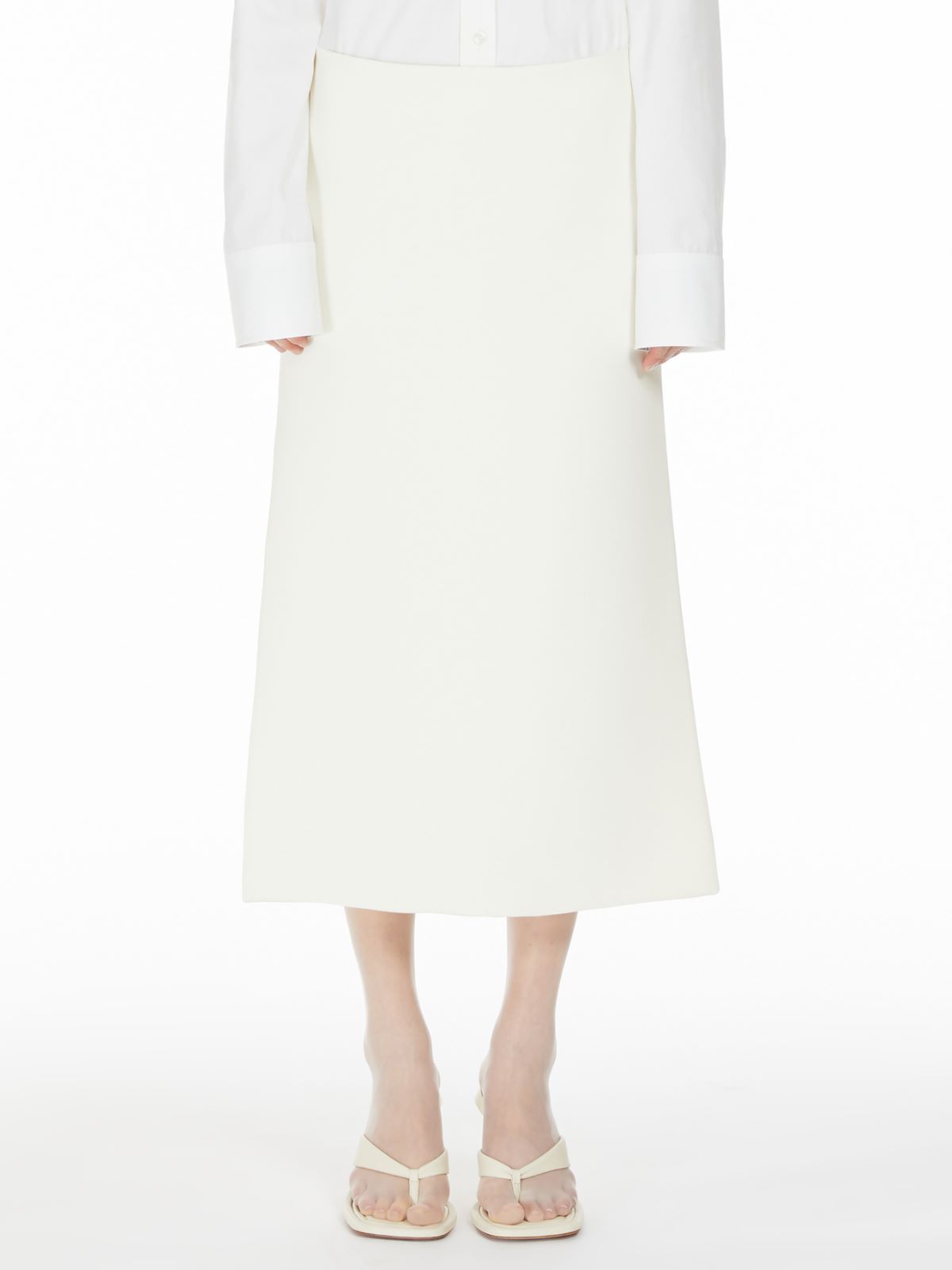 Low-waisted midi skirt