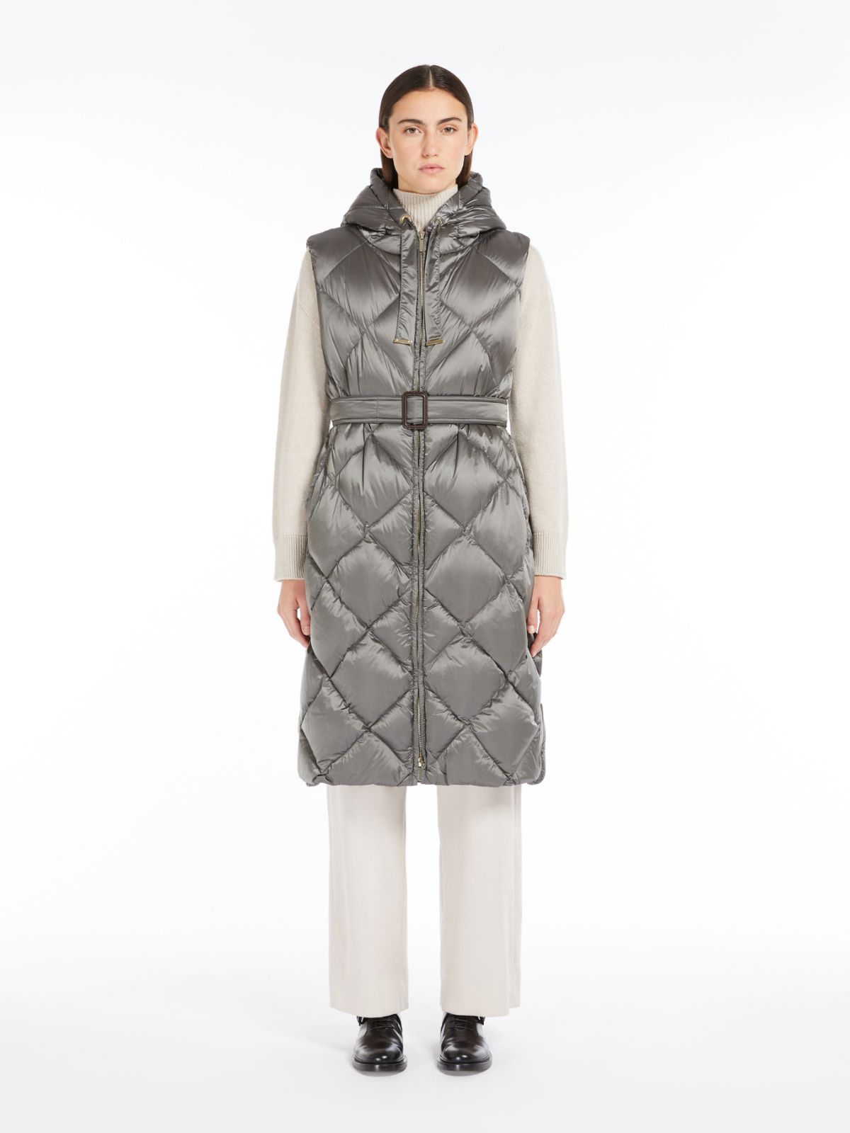 Water-repellent midi gilet