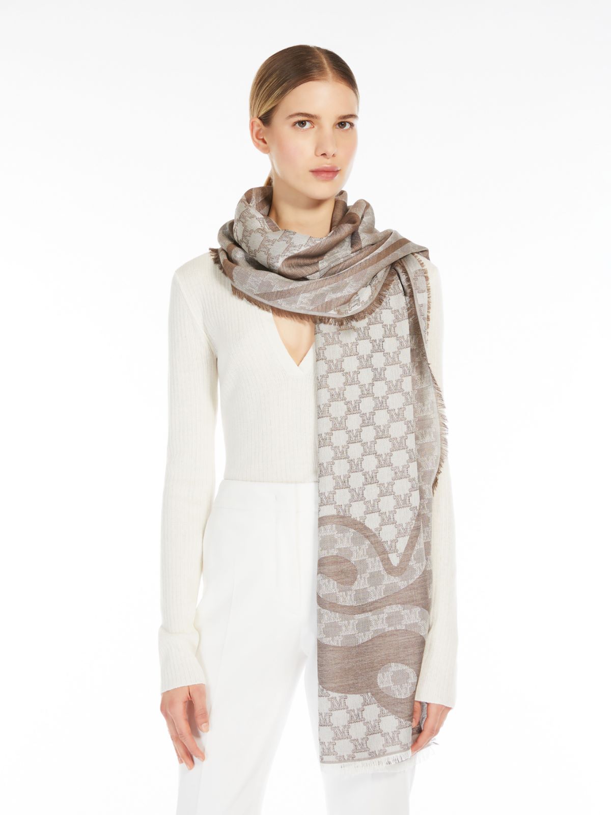 Jacquard silk and wool stole