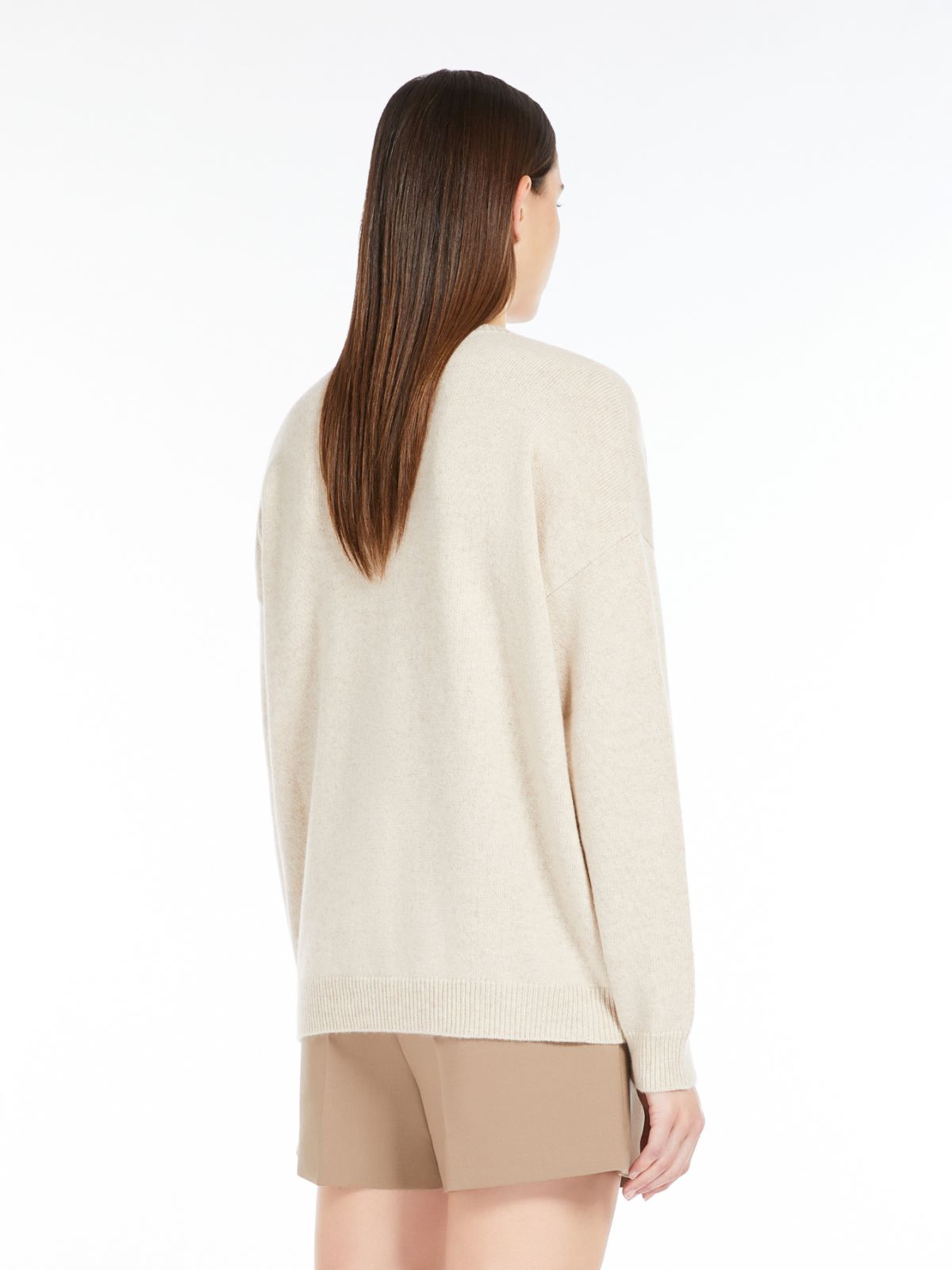 Oversized wool and cashmere jumper