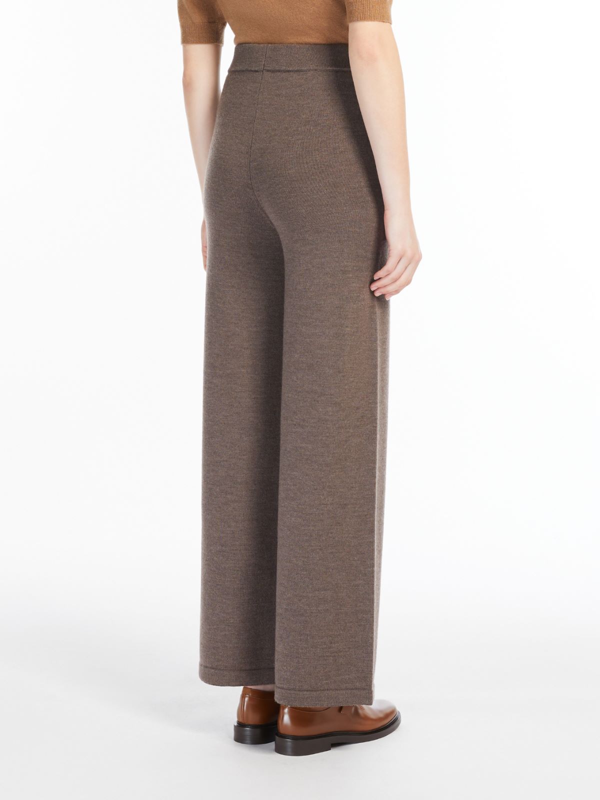 Straight wool trousers