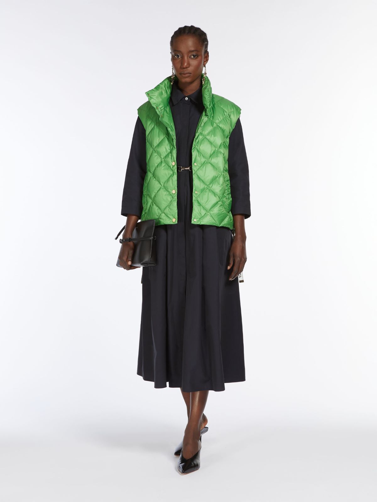 Water-resistant technical canvas gilet