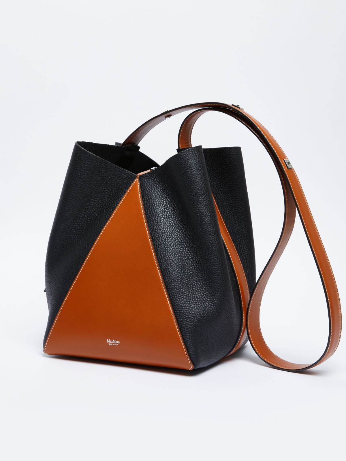 Medium bucket bag in deer-print leather