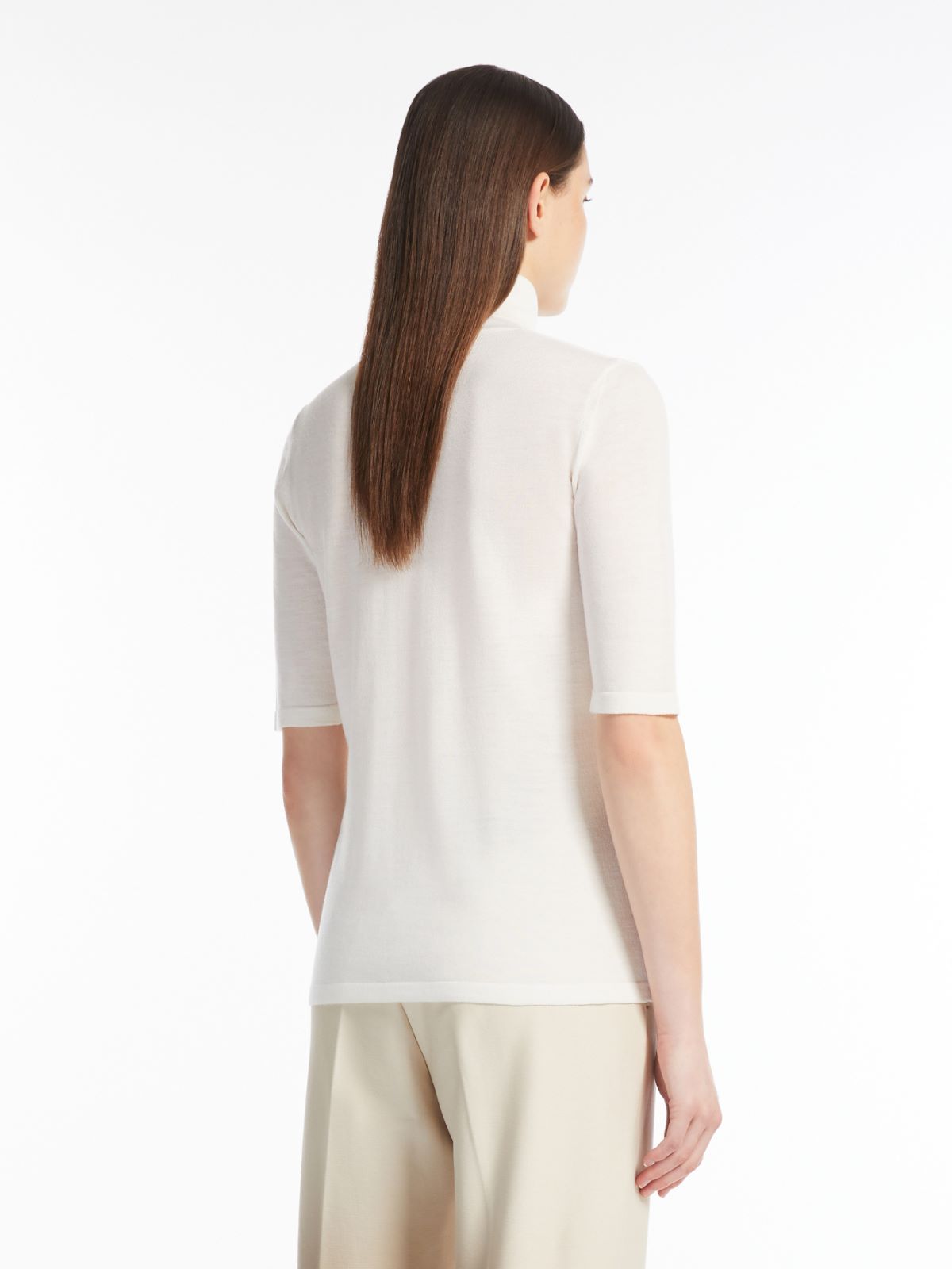 Turtleneck wool jumper