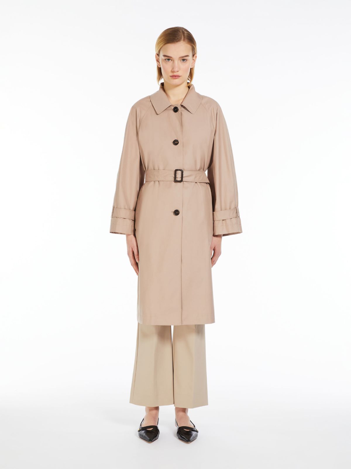Single-breasted trench coat in water-resistant twill