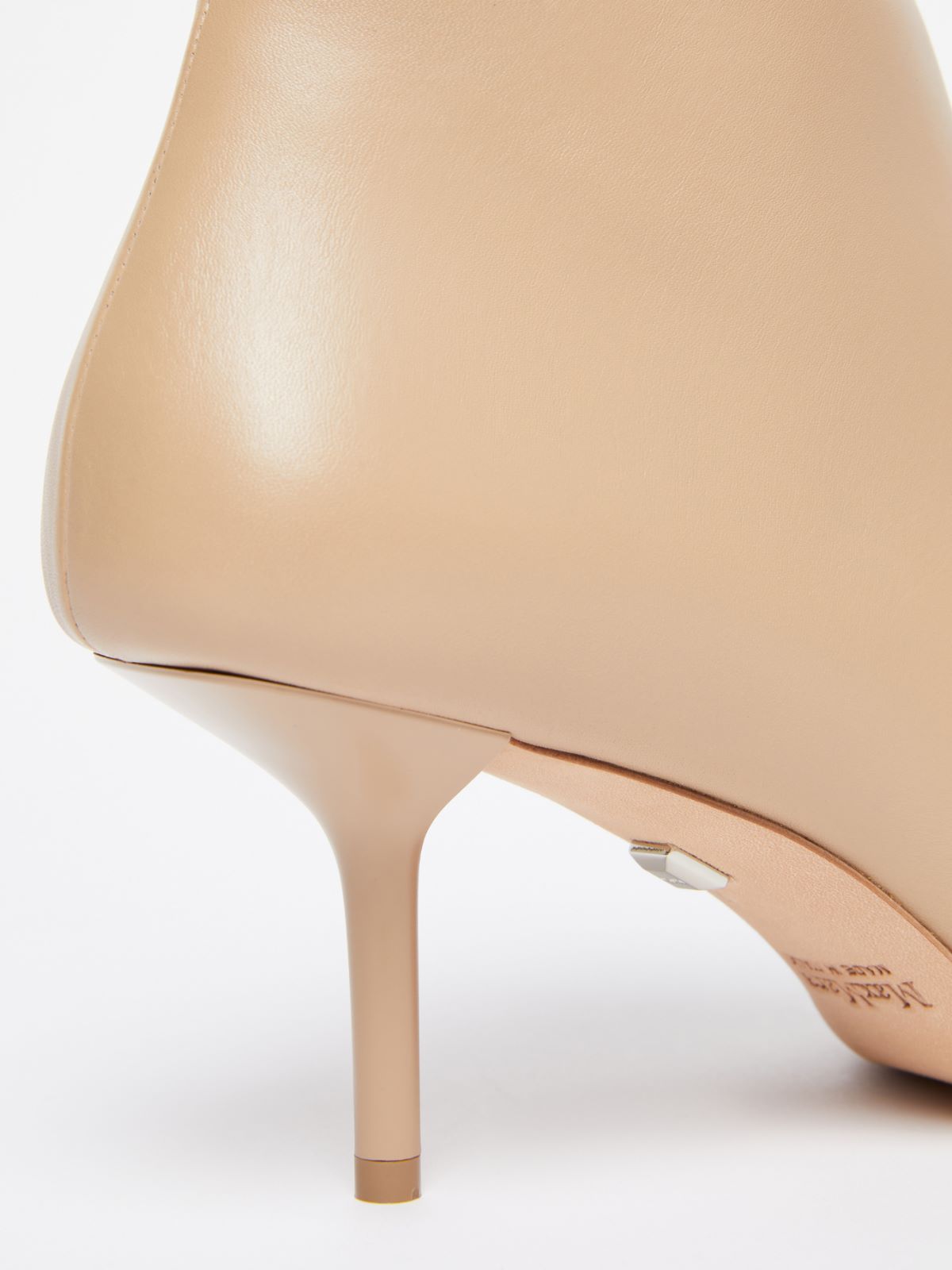 Zip-up leather ankle boots