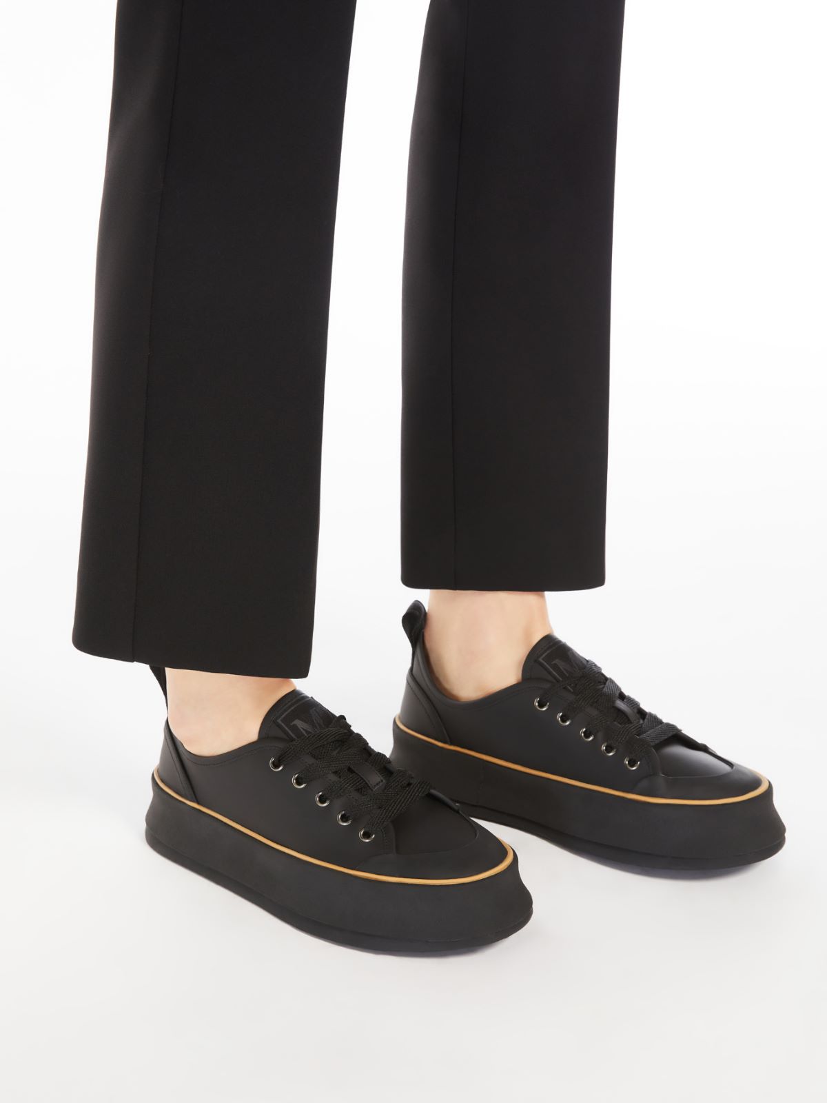 Smooth leather sneakers