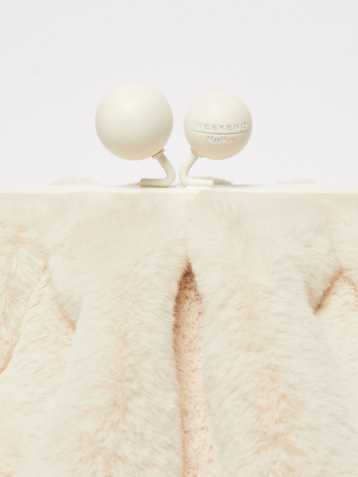 Medium furry fabric Pasticcino Bag