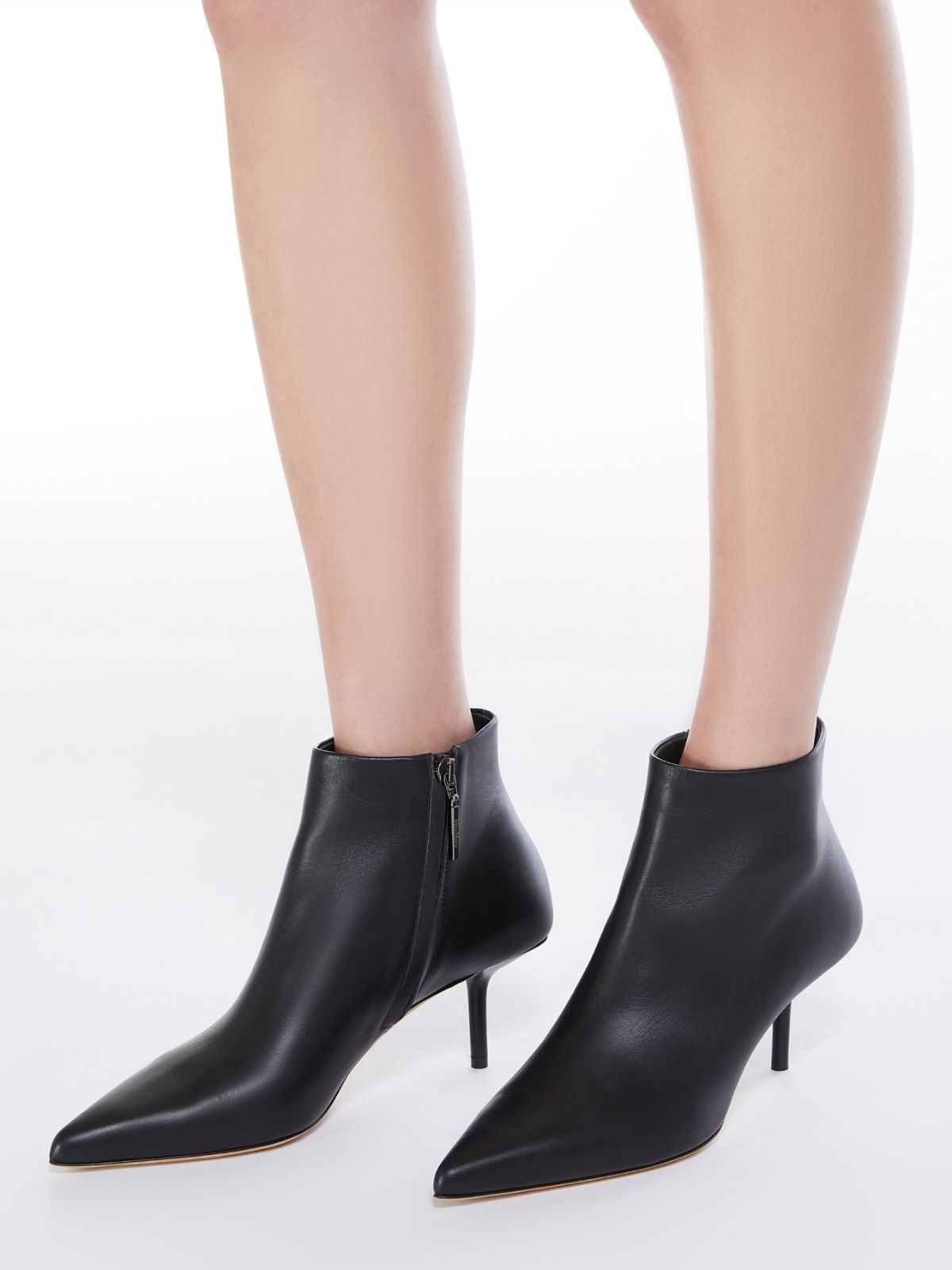 Zip-up leather ankle boots