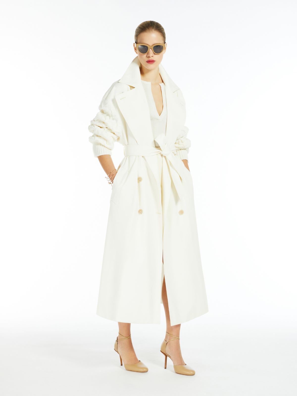 Water-repellent gabardine trench coat