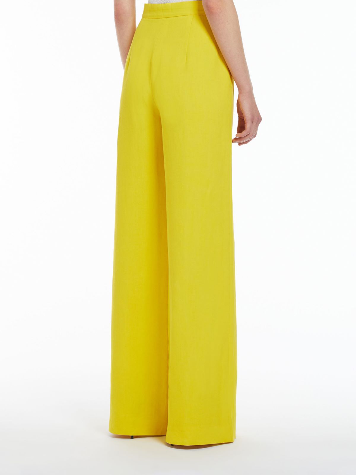 Flowing viscose and linen trousers