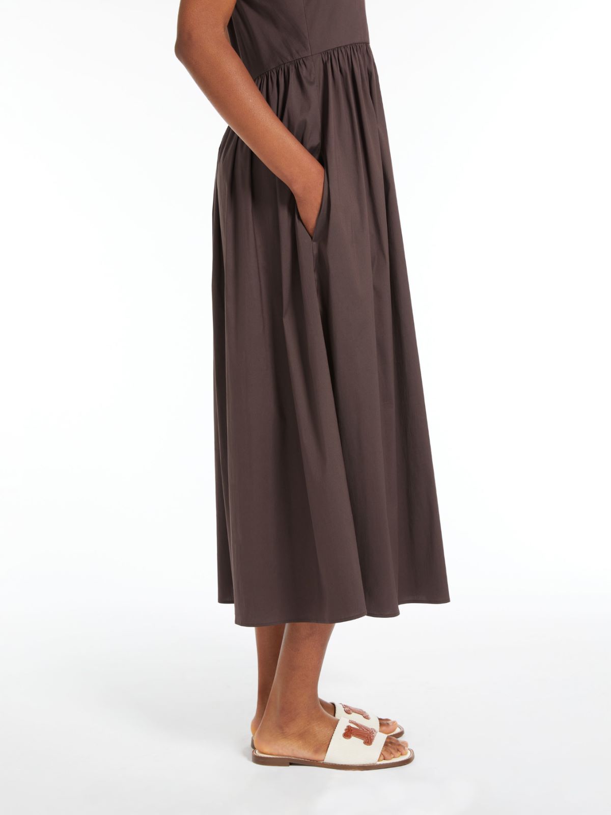 Long stretch poplin dress
