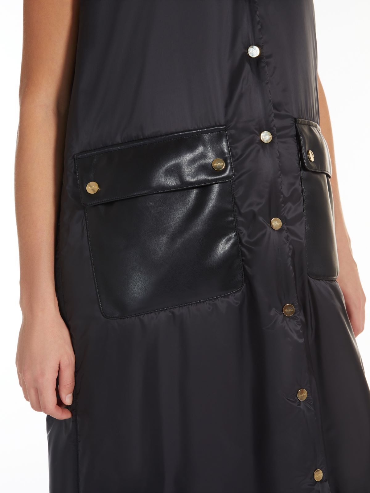 Long reversible gilet in water-repellent fabric