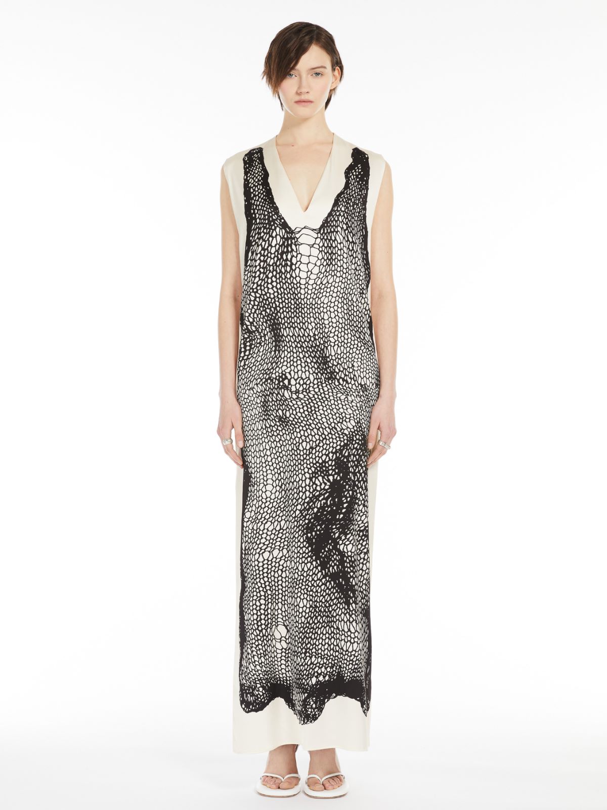 Sleeveless viscose dress