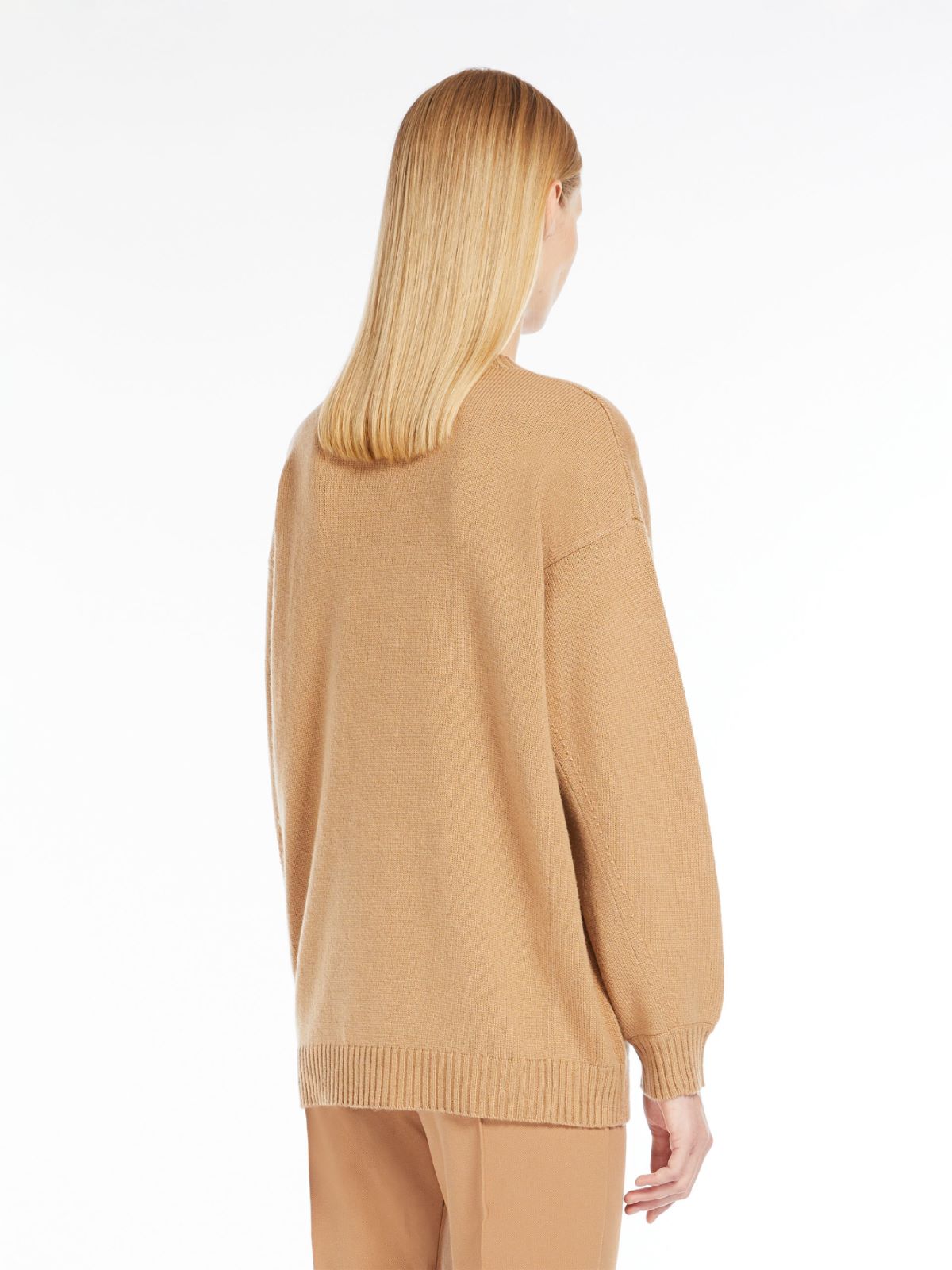 Wool and cashmere jumper