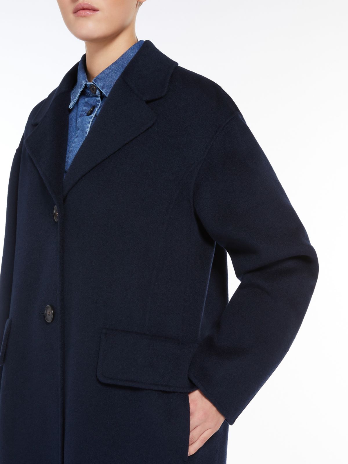 Single-breasted wool coat