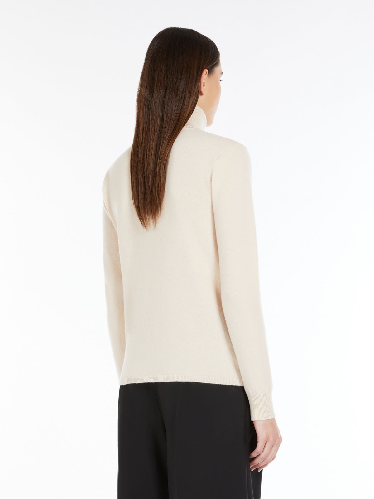 Cashmere polo-neck jumper