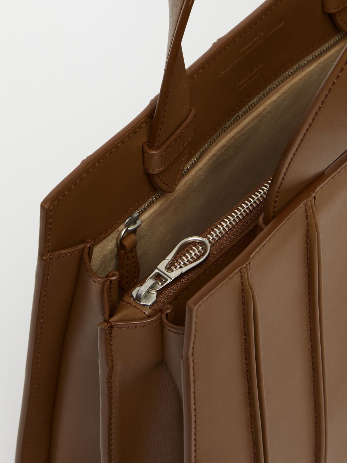 Medium leather Whitney Bag