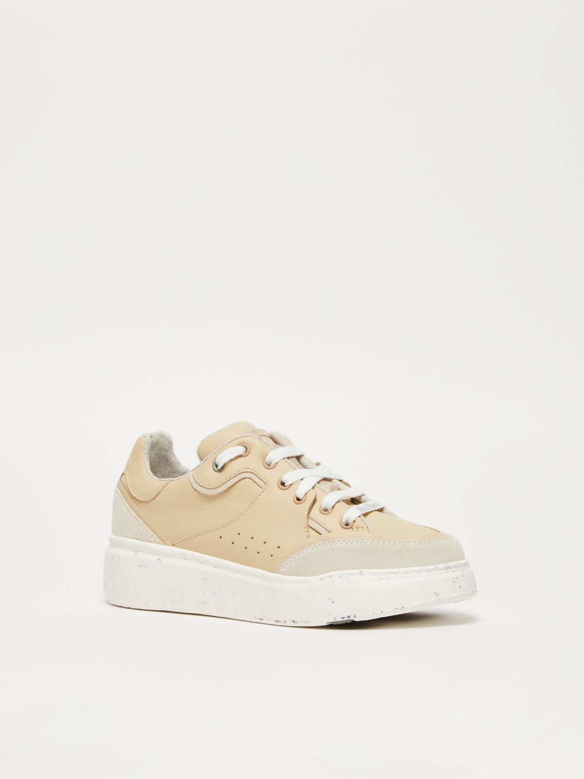 ActiveGreen trainers in chrome-free leather