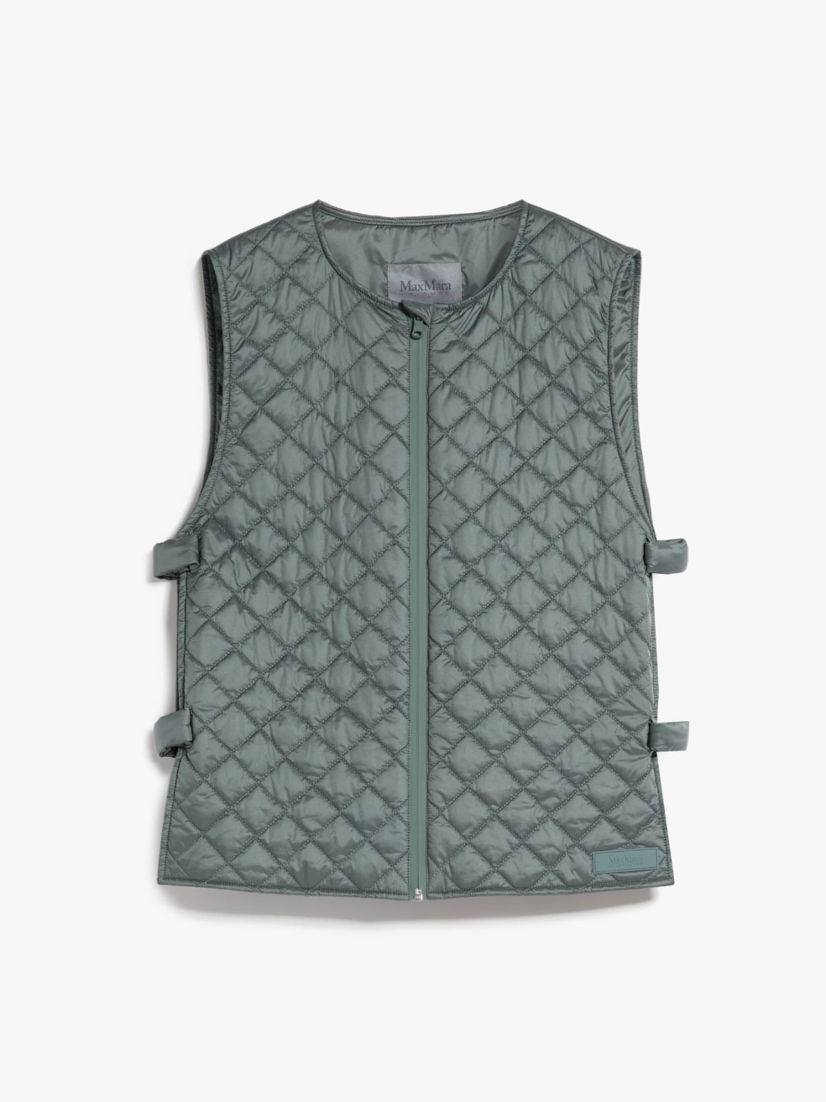 Water-repellent technical fabric gilet