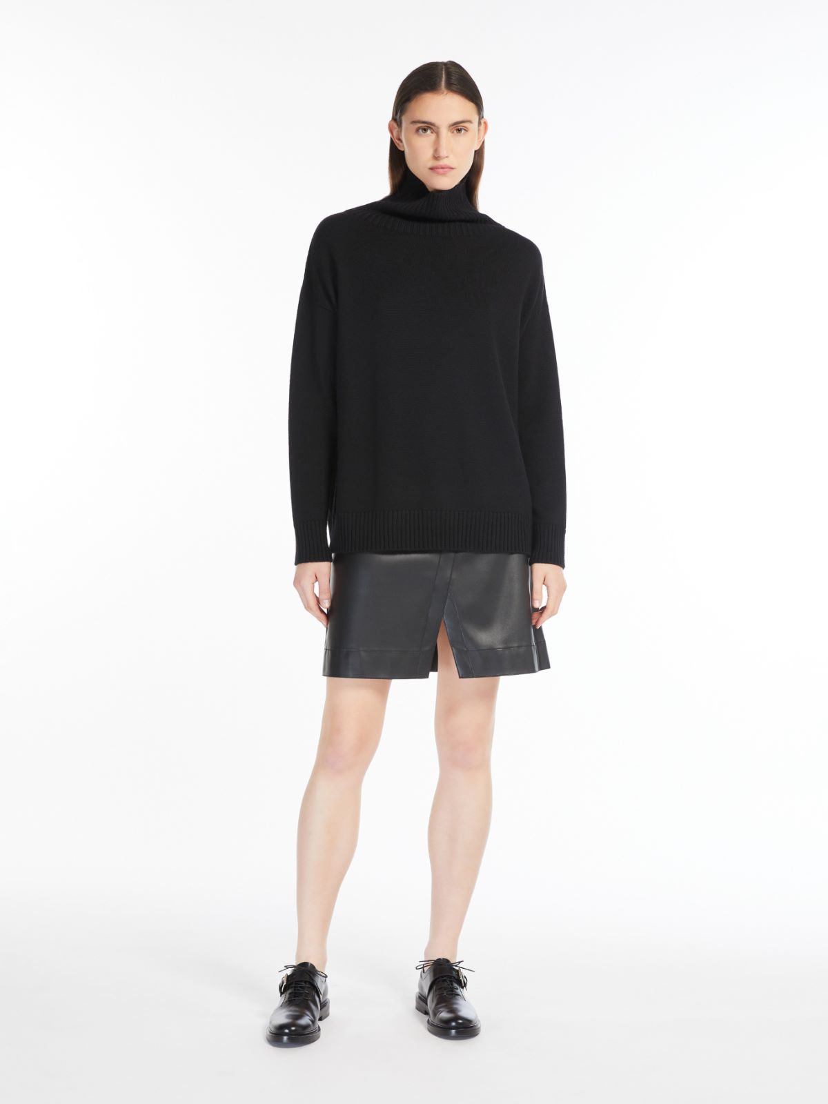 Soft wool knit jumper