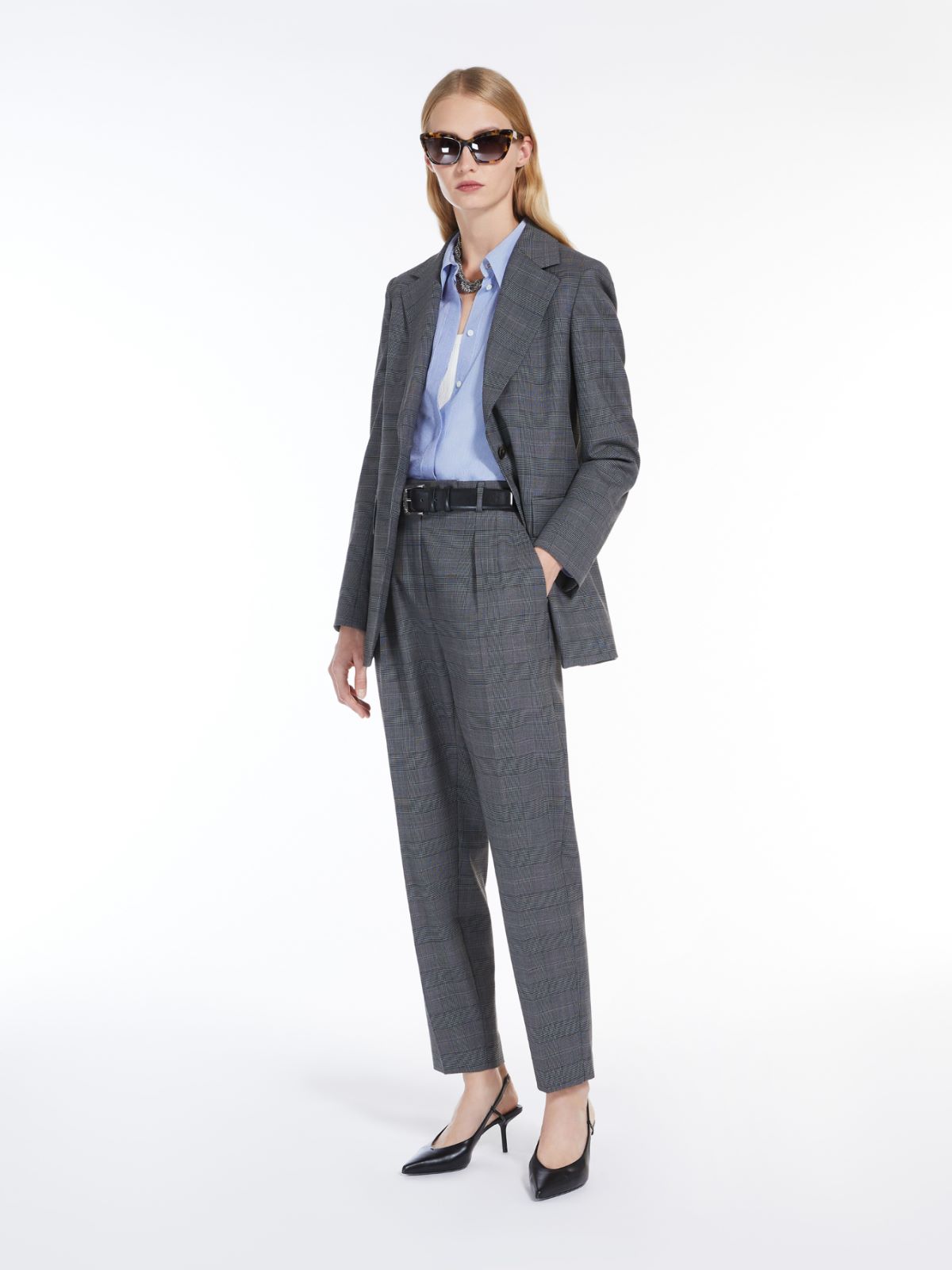 Wool blend carrot trousers