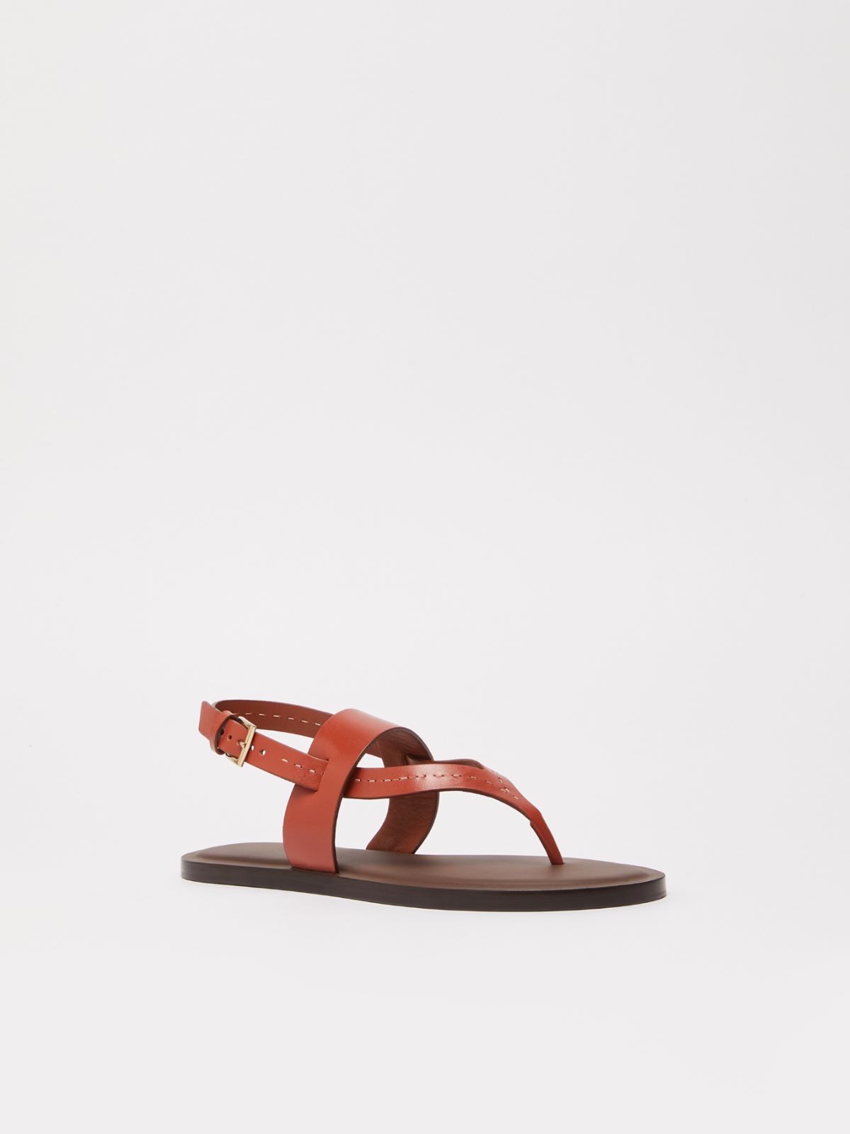 Leather flip-flops
