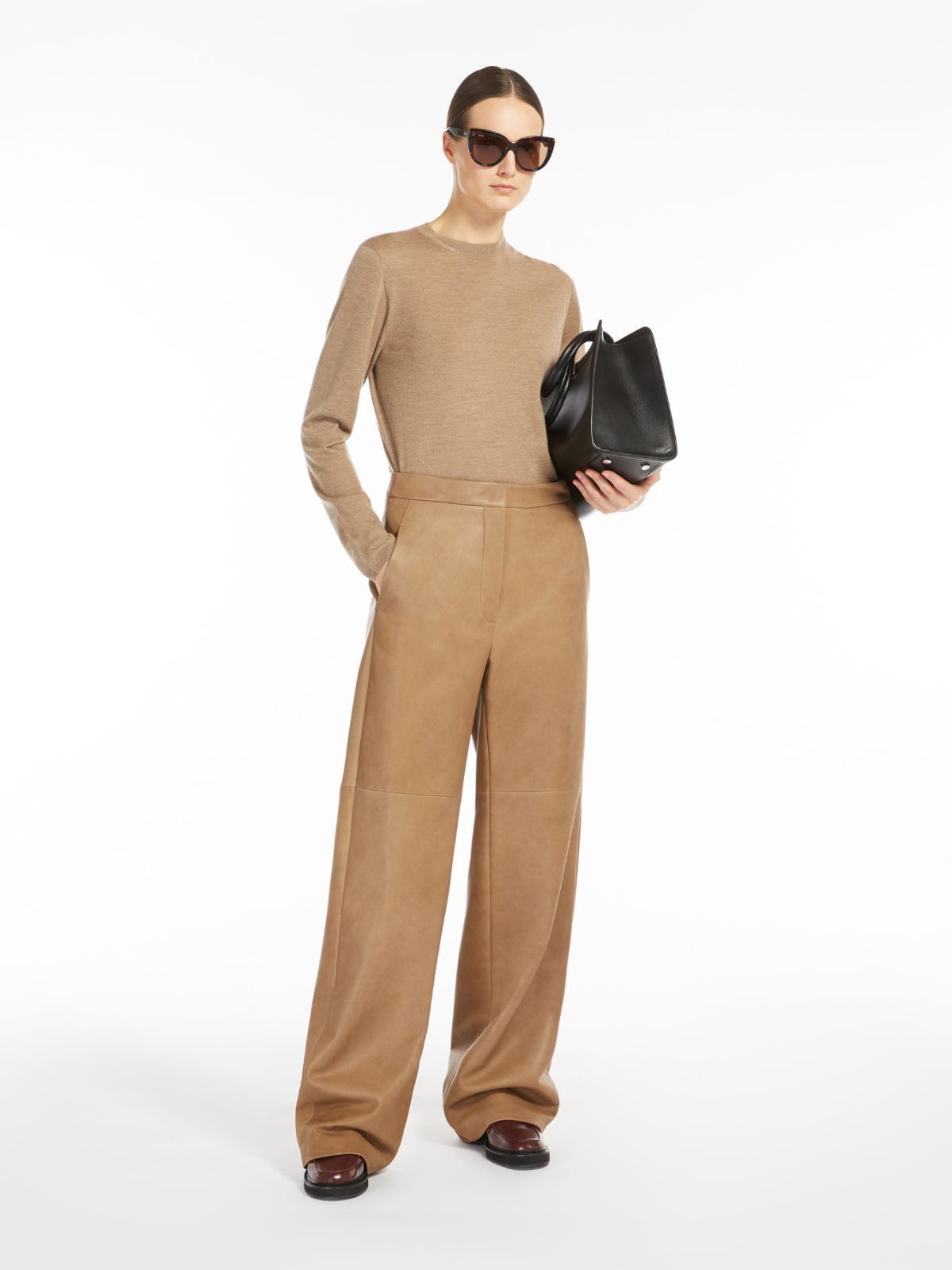 Lightweight cashmere jumper