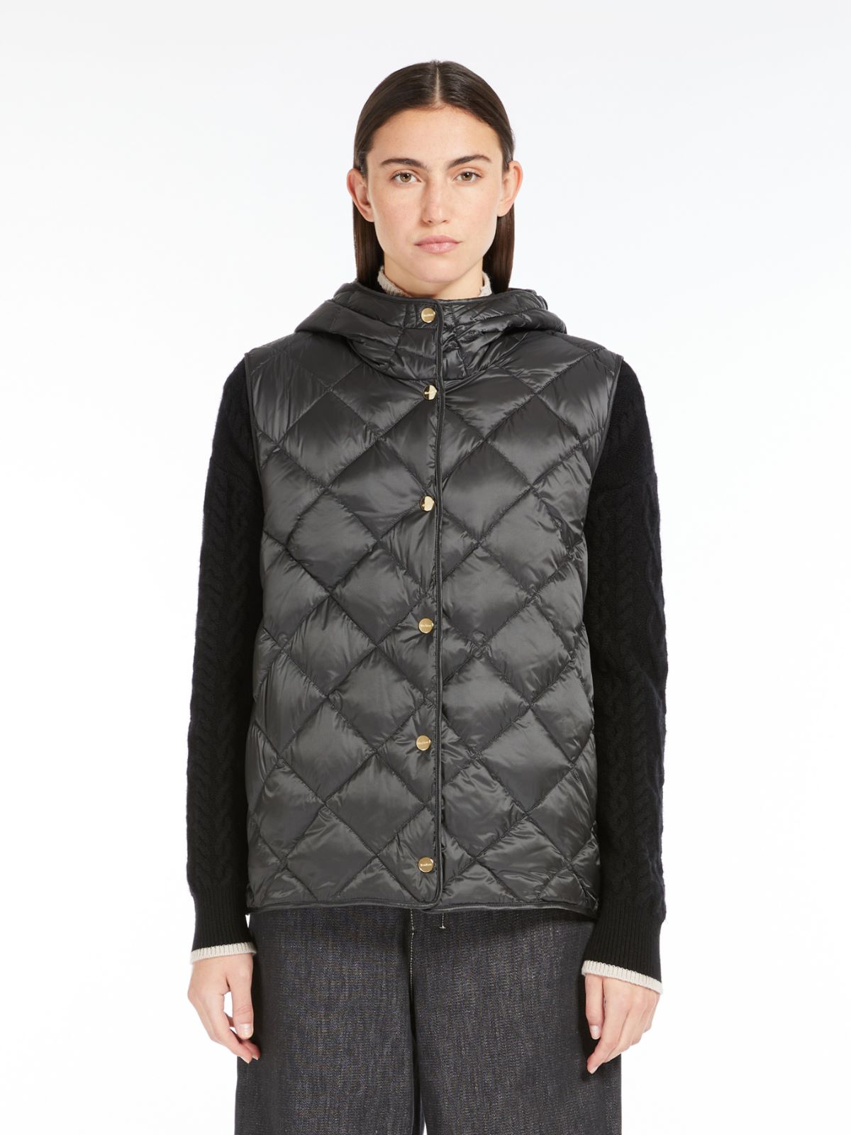 Gilet in quilted water-repellent canvas