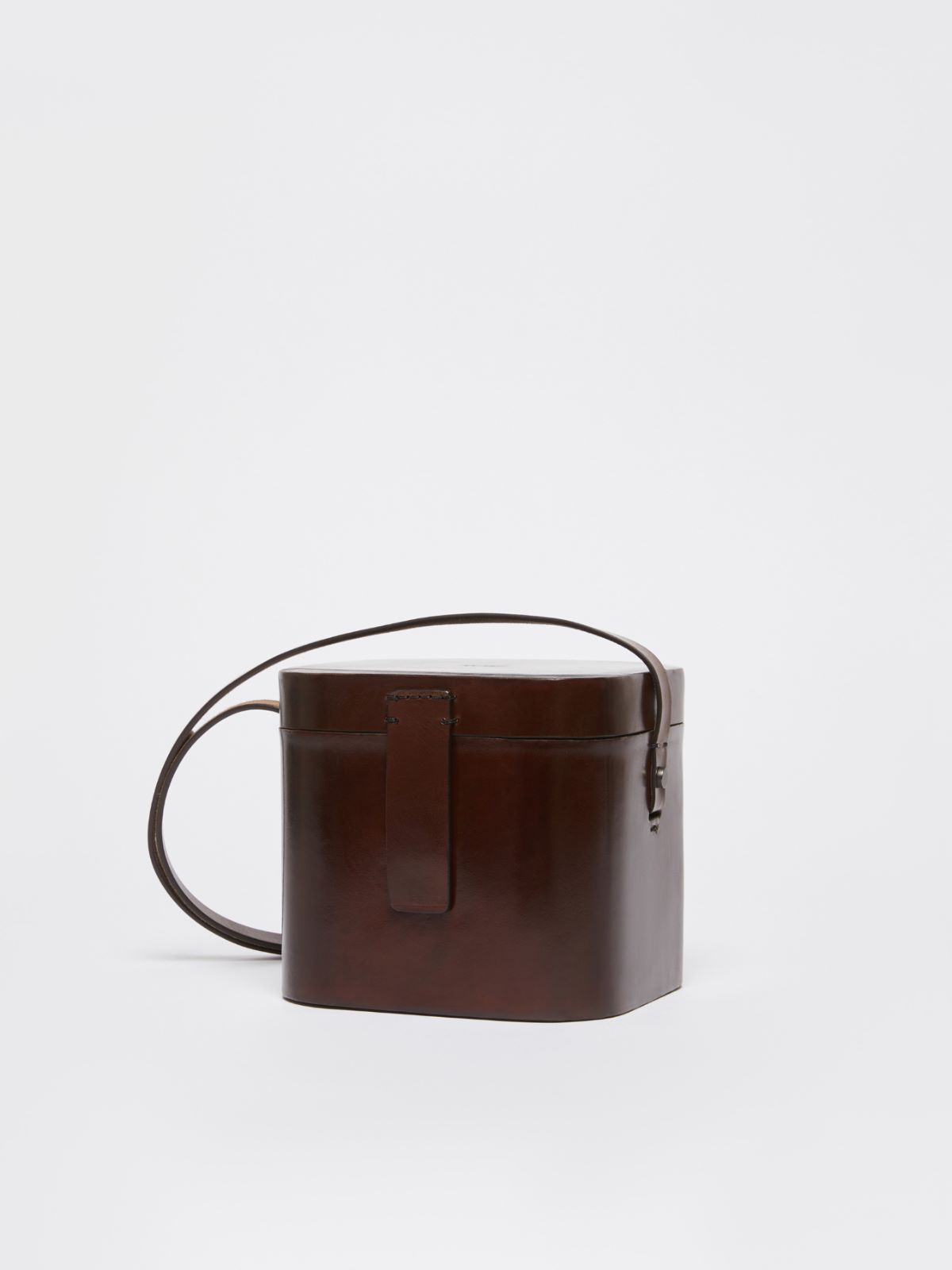 Medium leather shoulder bag