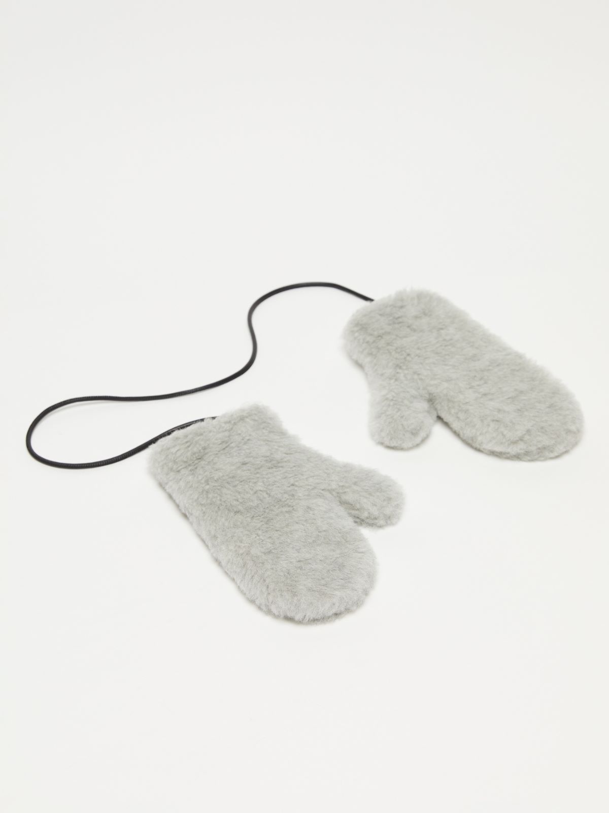 Wool and alpaca Teddy fabric mittens
