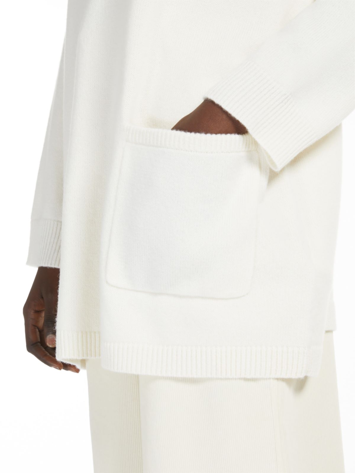 Soft wool and cashmere jumper