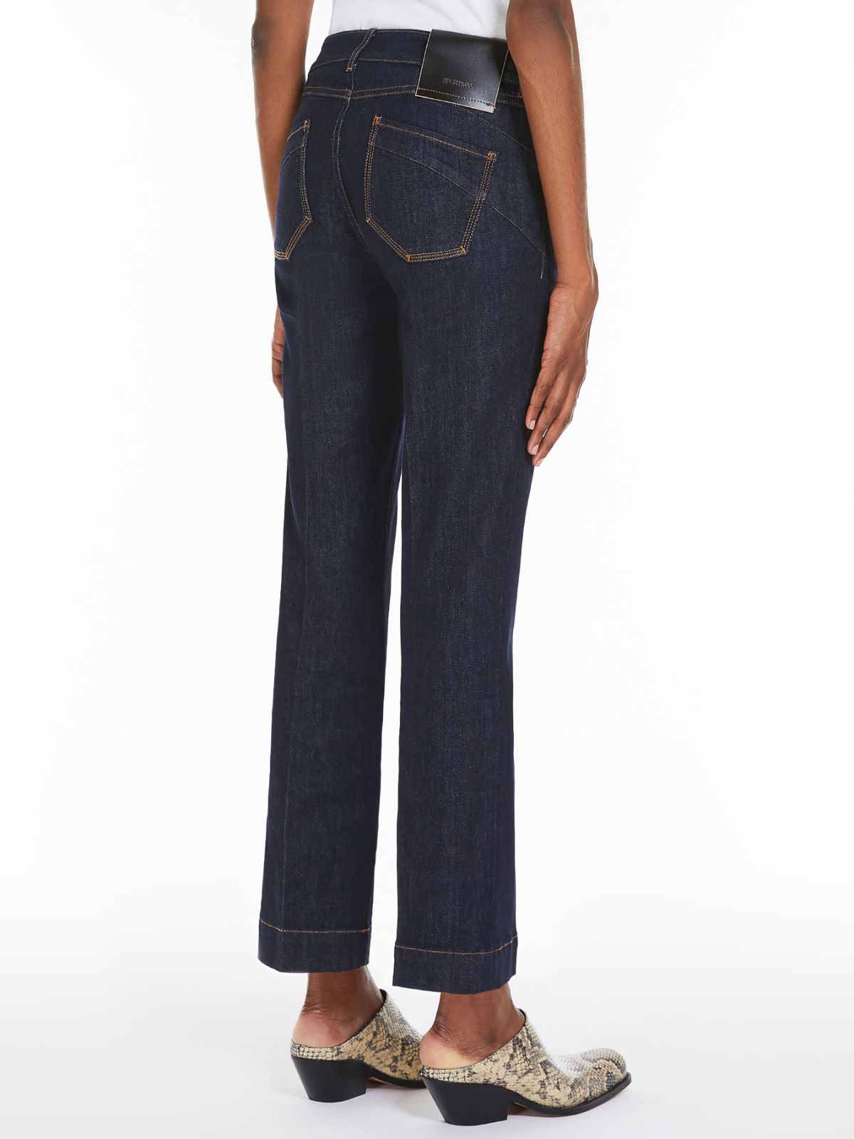 Flared perfect-fit jeans