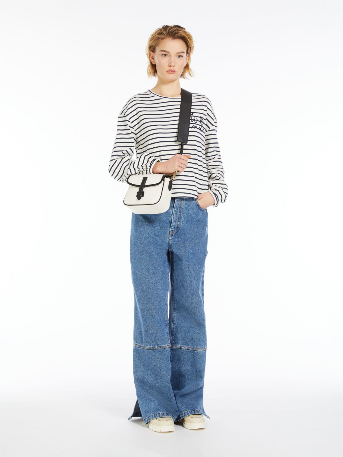 Canvas and leather shoulder bag