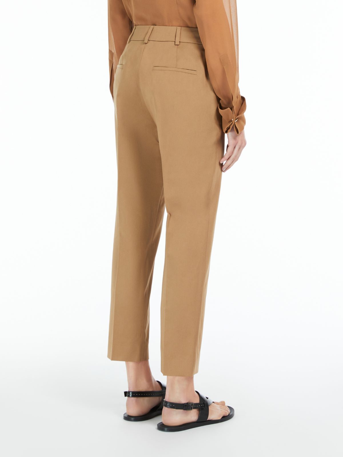 Stretch satin cropped trousers