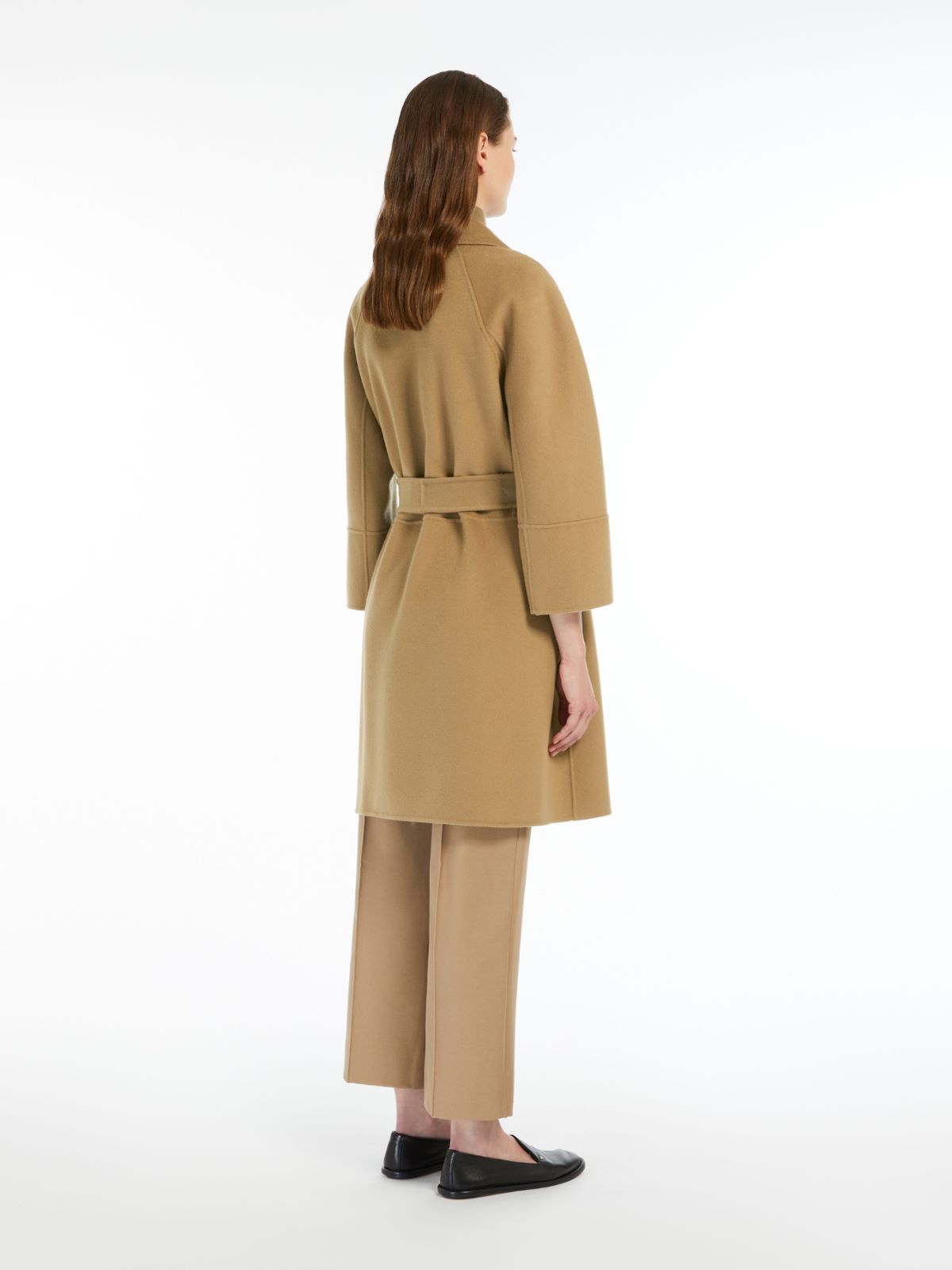 Double-faced short wool coat