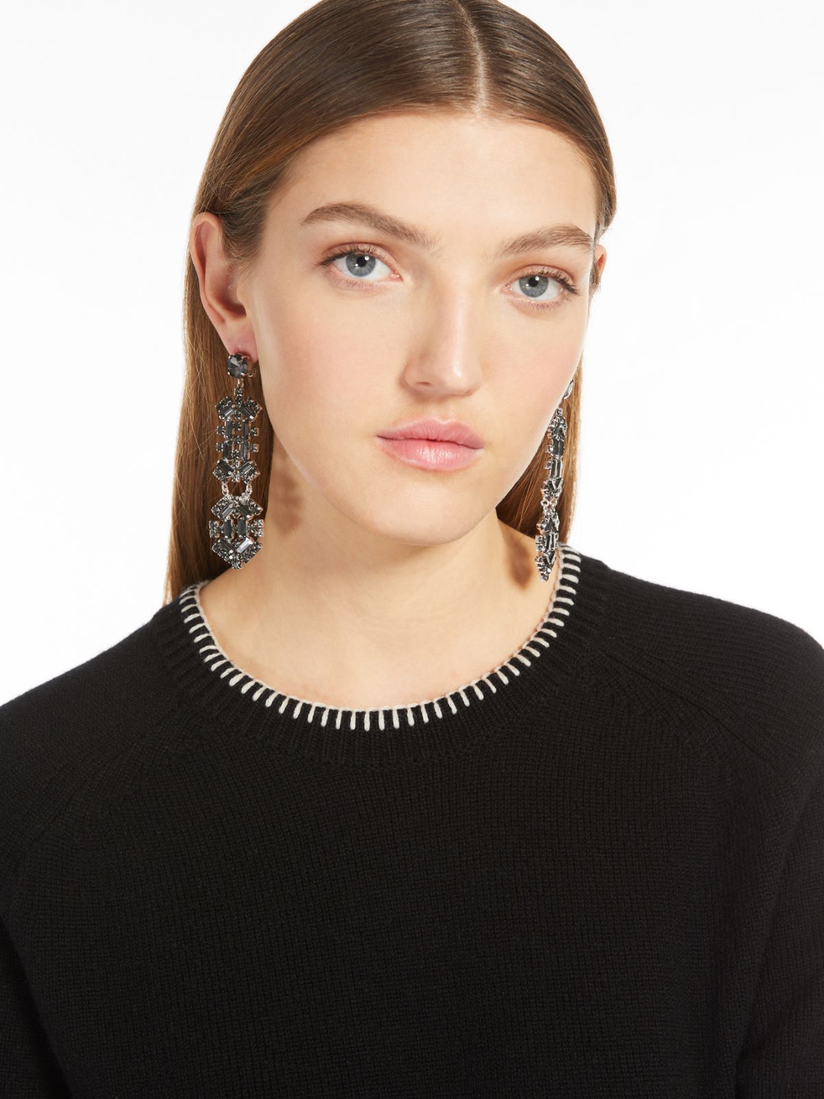 Chandelier earrings