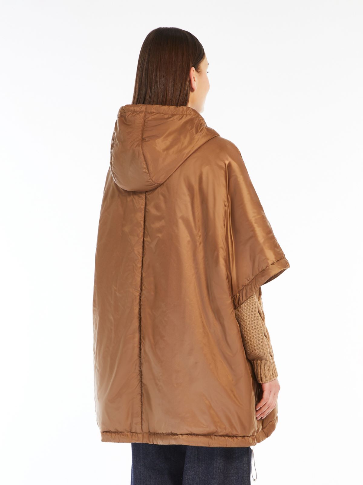 Water-repellent fabric cape