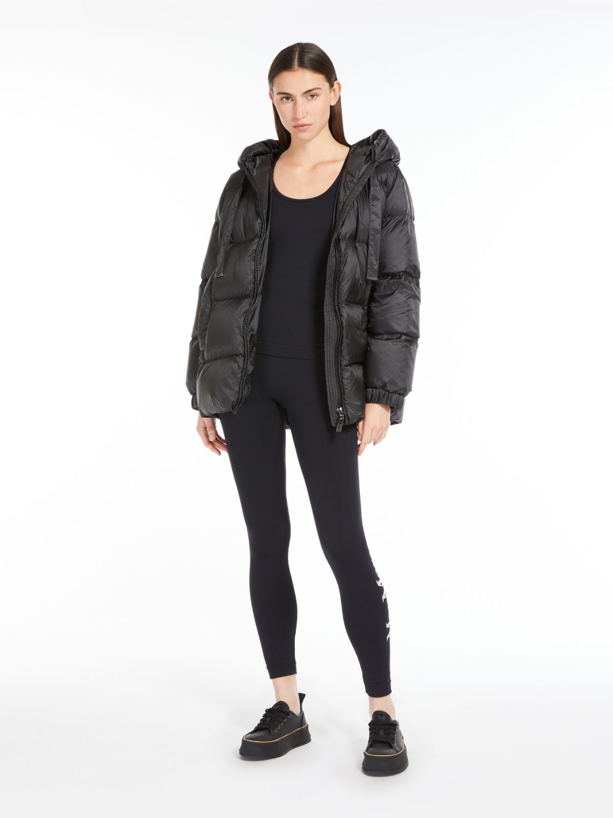 Water-repellent down jacket