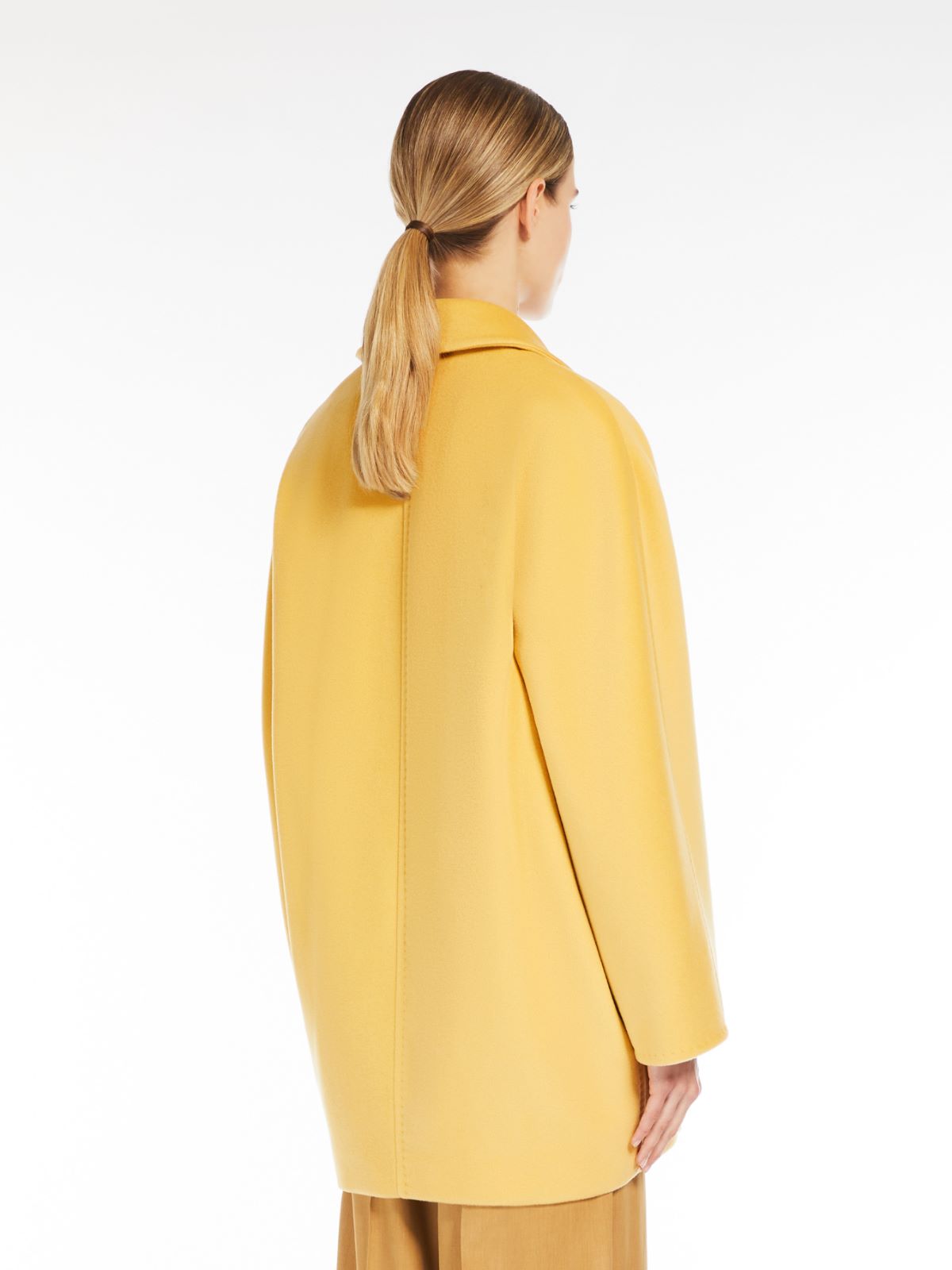 Short 101801 Icon Coat