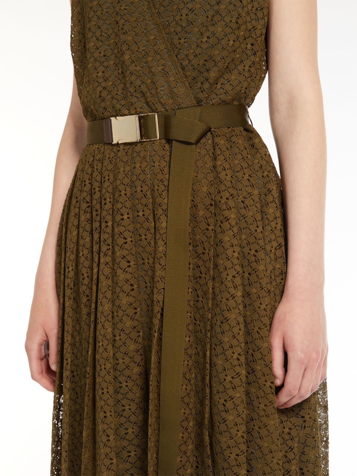 Lace dress with circular skirt