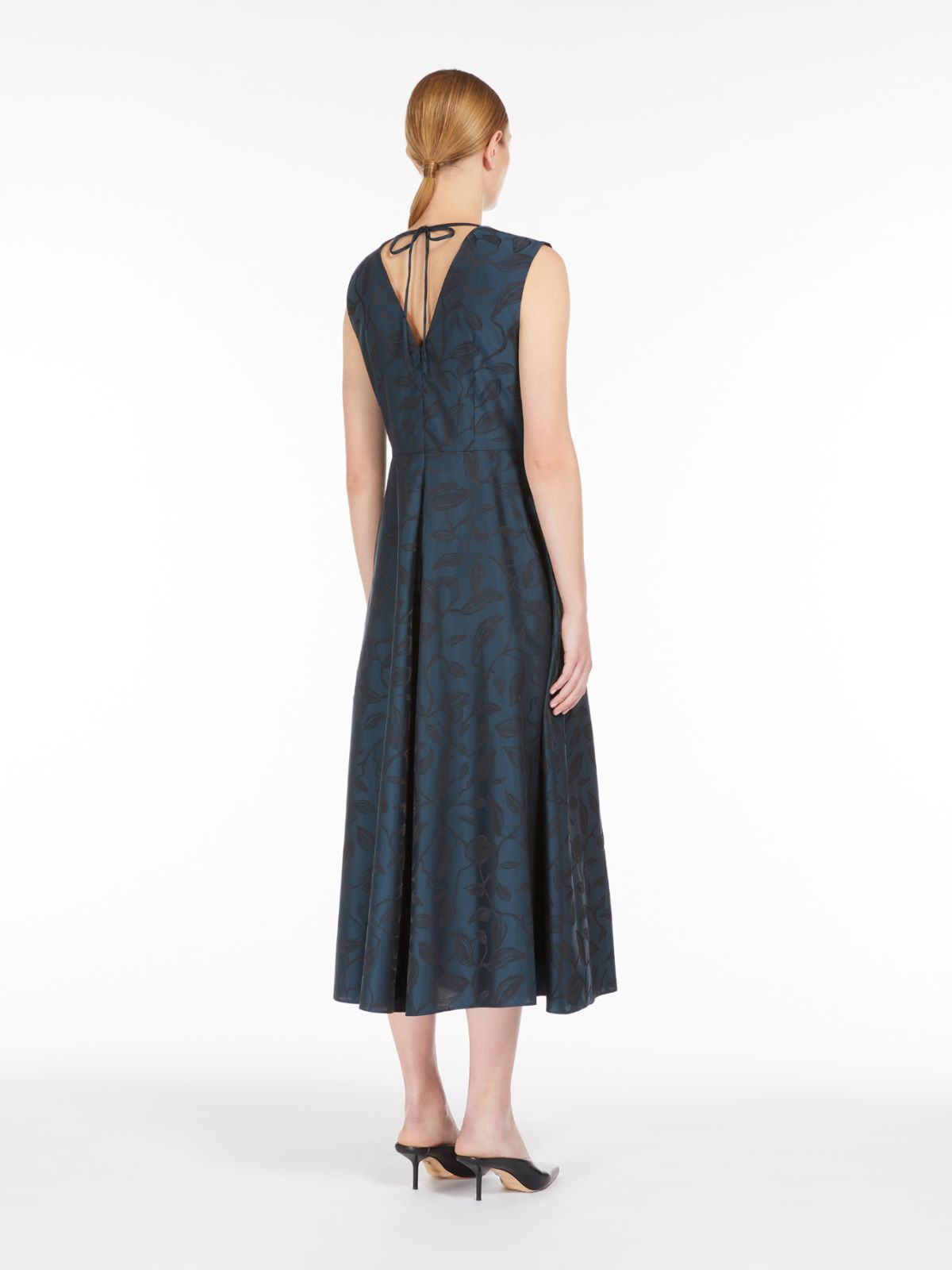 Sleeveless jacquard cotton dress