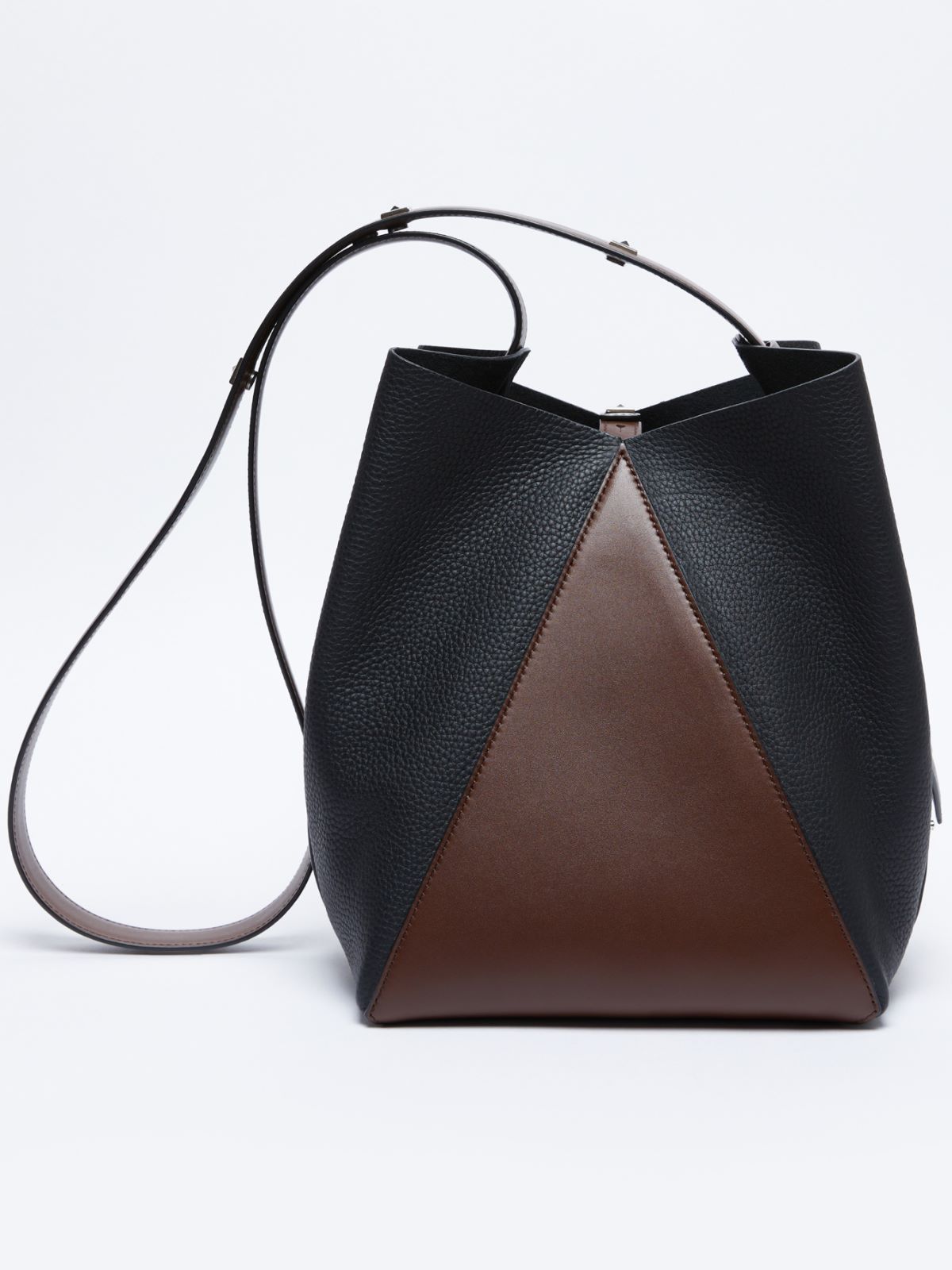 Medium bucket bag in deer-print leather
