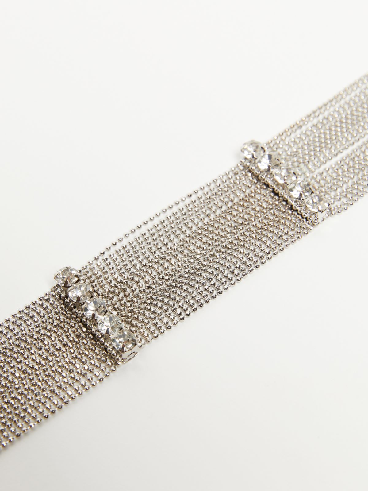 Metal scarf necklace