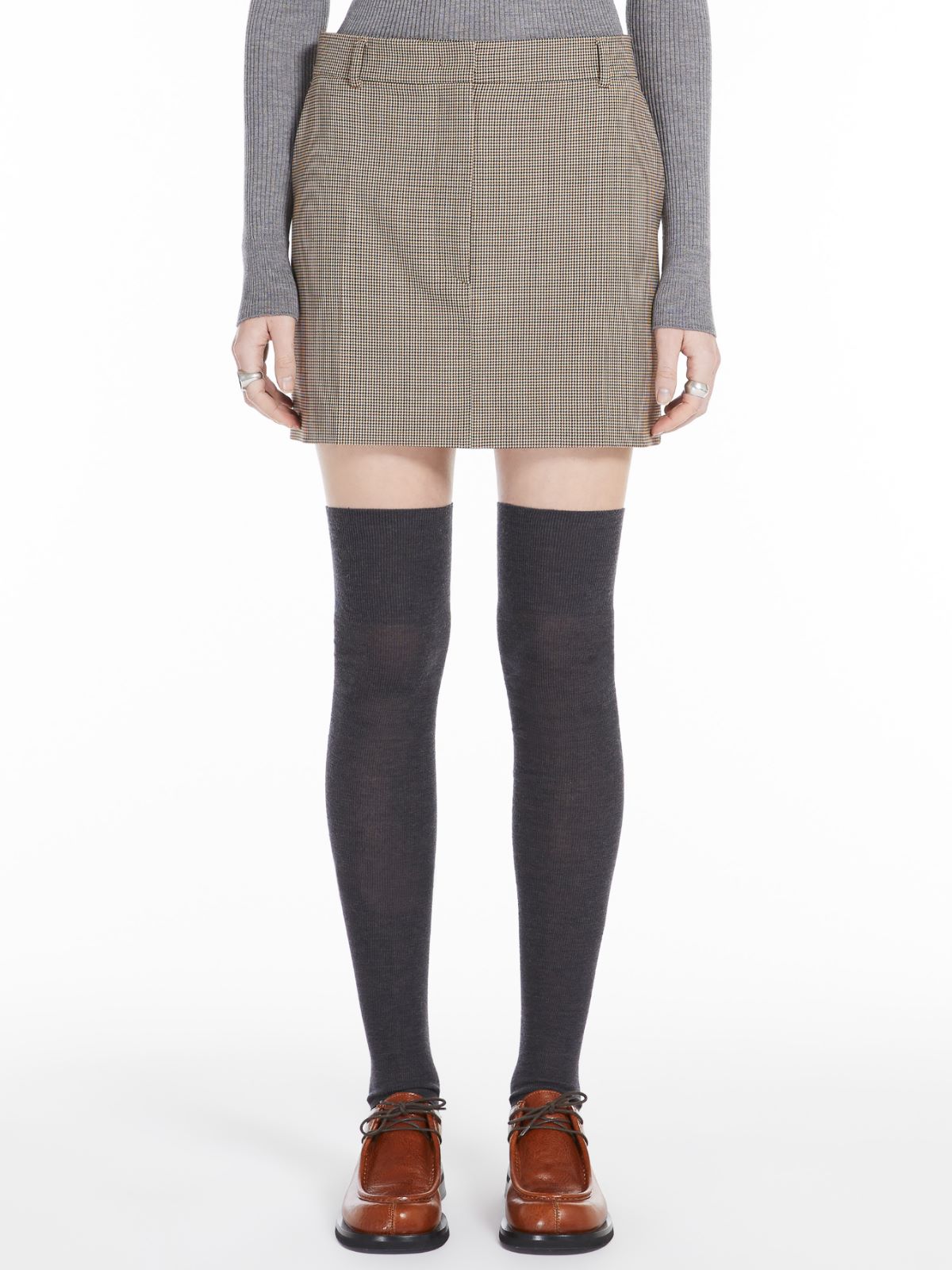 Stretch wool mini skirt