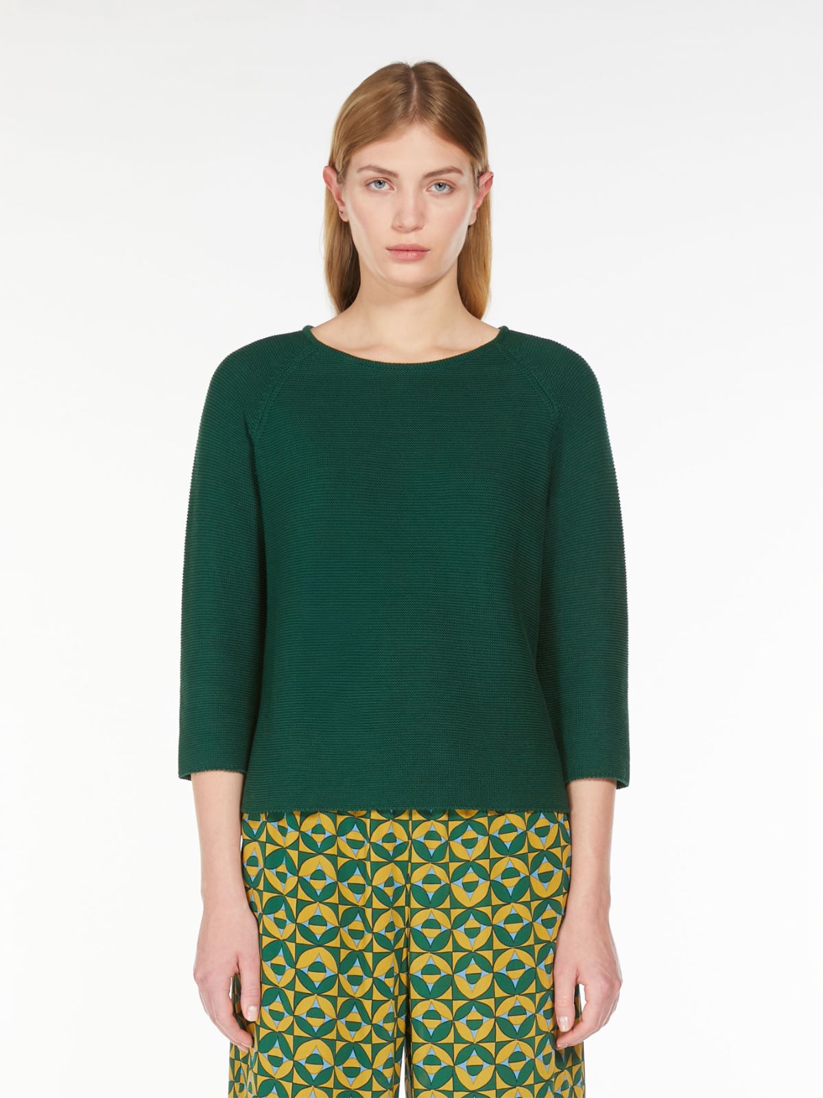 Relaxed-fit cotton yarn sweater