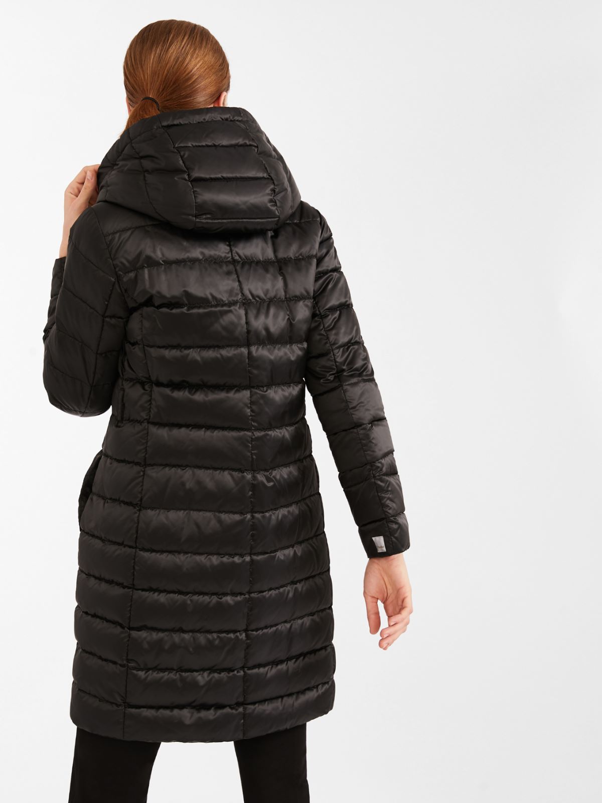 Reversible down jacket in water-repellent satin